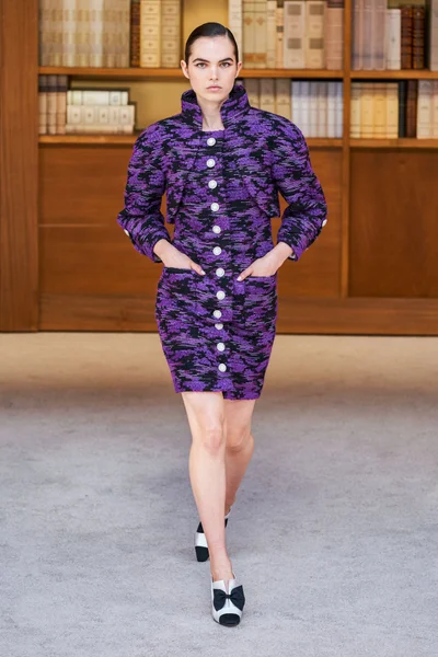 Look 9